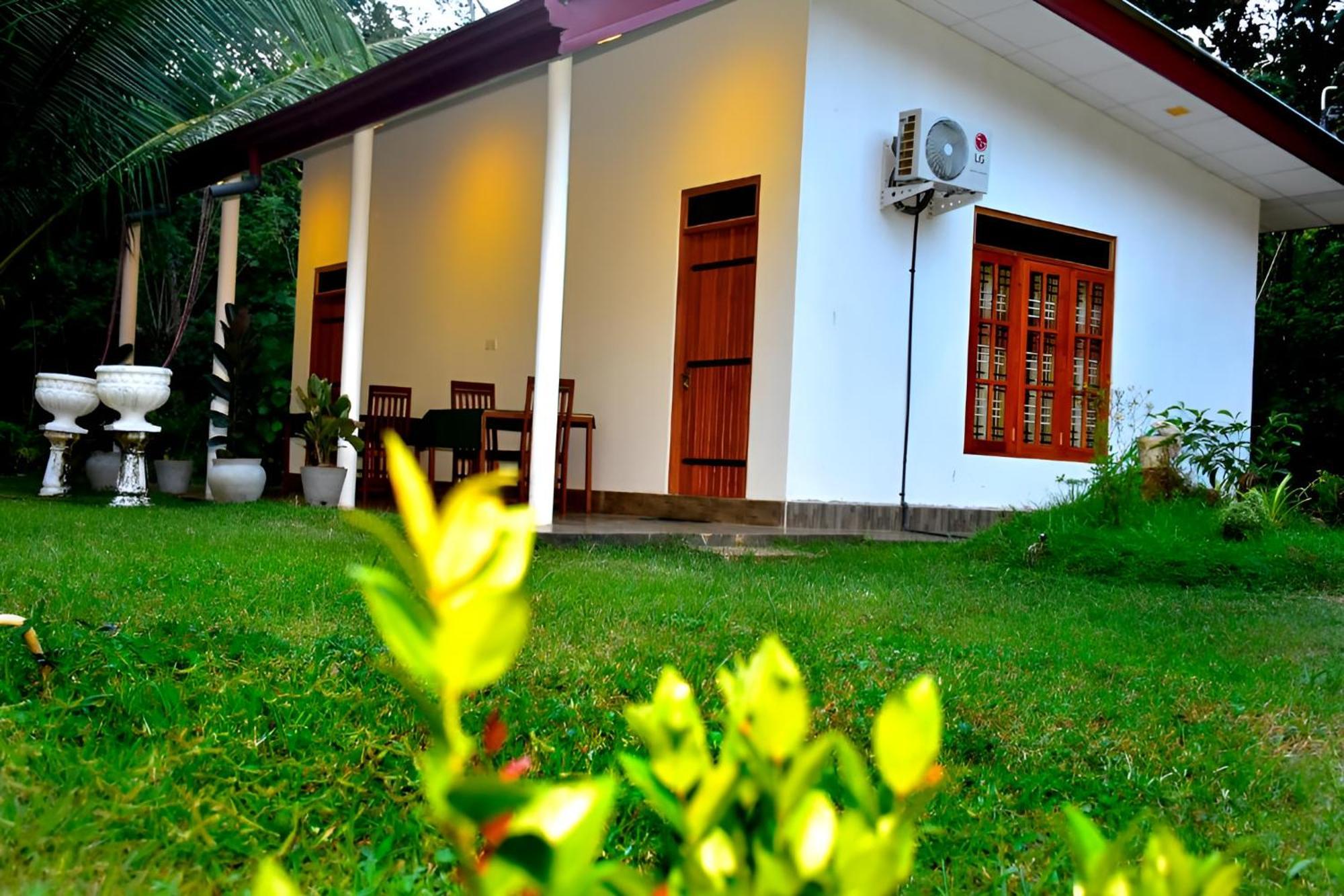 اوداوالاوي Little Ele Safari Lodge المظهر الخارجي الصورة