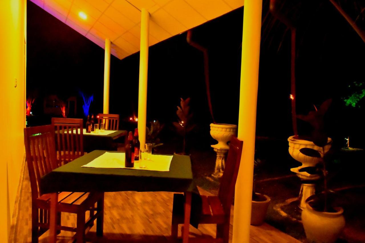 اوداوالاوي Little Ele Safari Lodge المظهر الخارجي الصورة